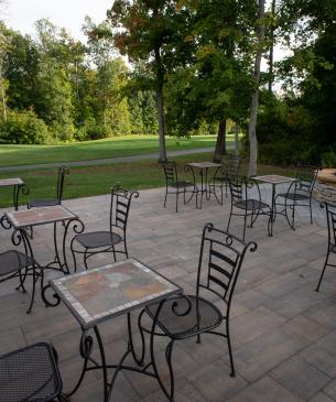 Patio seating at Safari Golf Club